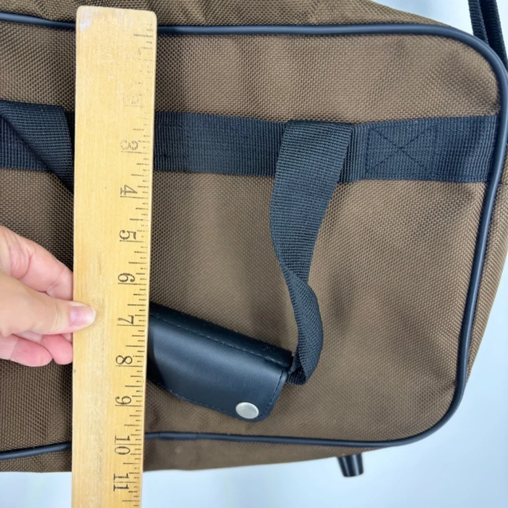 Dockers Small Size Carry On Travel Bag Brown Removable Shoulder Strap Zip Pocket